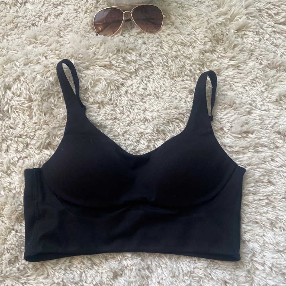 Vs sports bra light weight by Victoria 34B